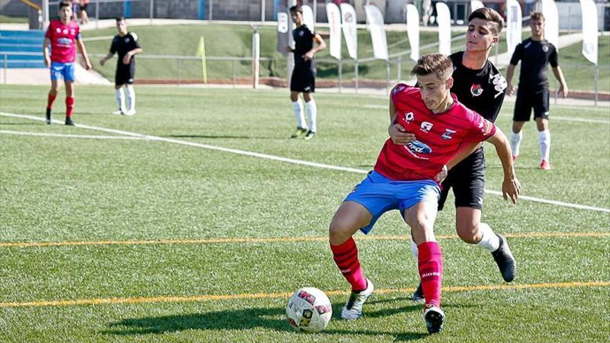 El Diocesano empata al final y el Almendralejo cae