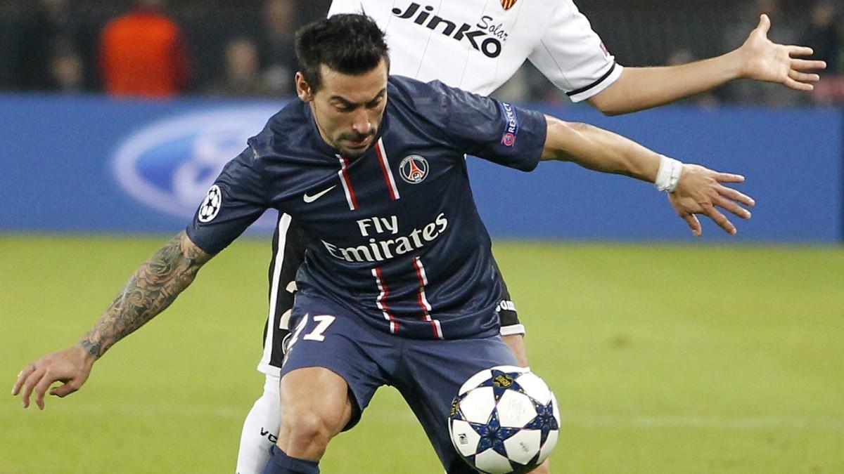 Ezequiel 'Pocho' Lavezzi durante un partido de Champions League con el PSG