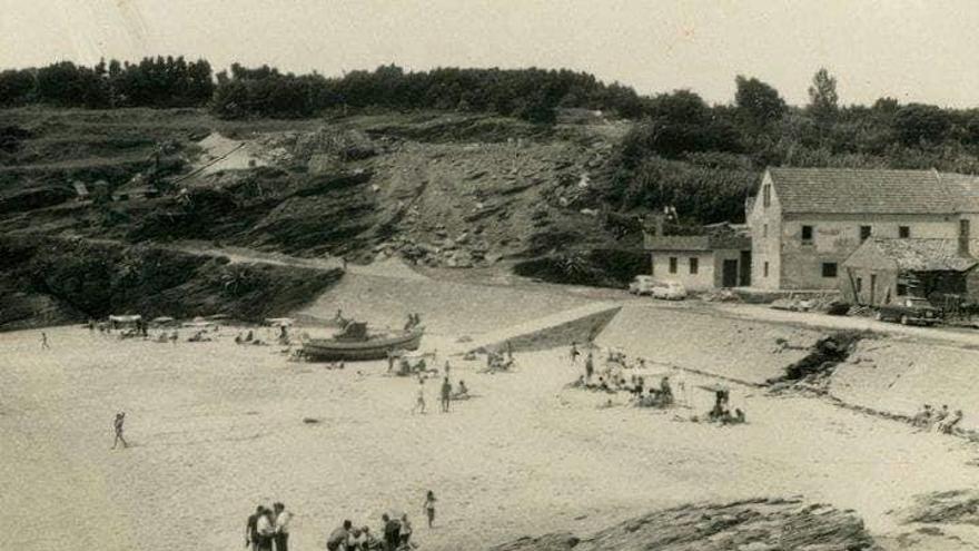 Caneliñas, en los años 60. // Publicado por Recunchos de Galicia