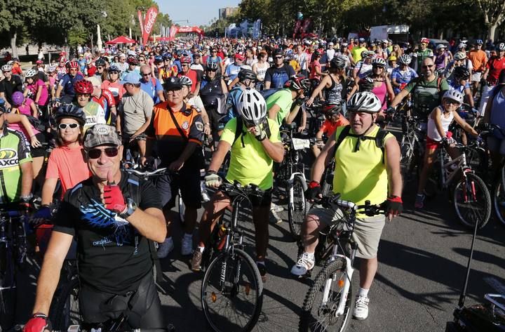 Búscate en nuestra galería del 'Día de la Bicicleta'