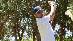 Pep Guardiola, jugando a golf en el Puma Legends Trophy de Mallorca