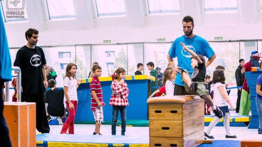 Los niños, protagonistas de las fiestas navideñas en Tineo.