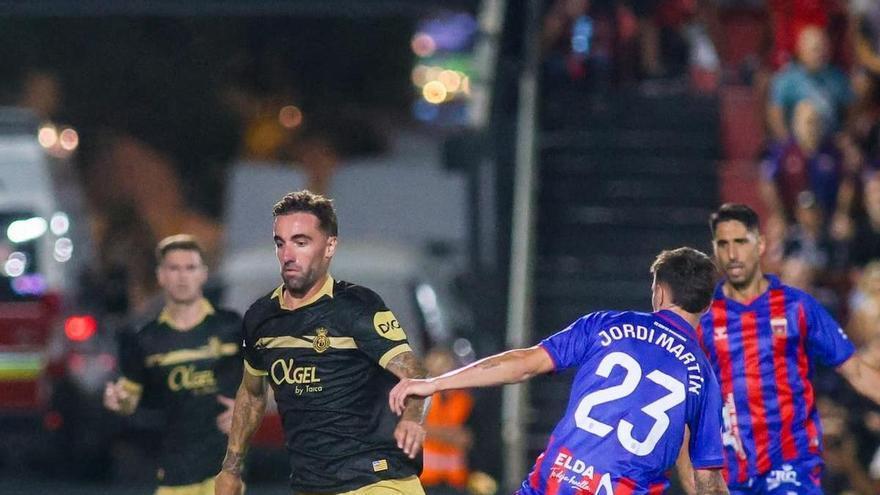 Un Mallorca vulgar decepciona ante el Eldense