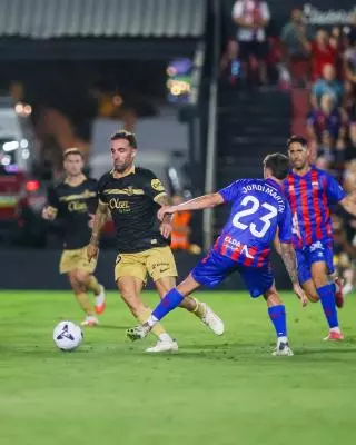 Un Mallorca vulgar decepciona ante el Eldense