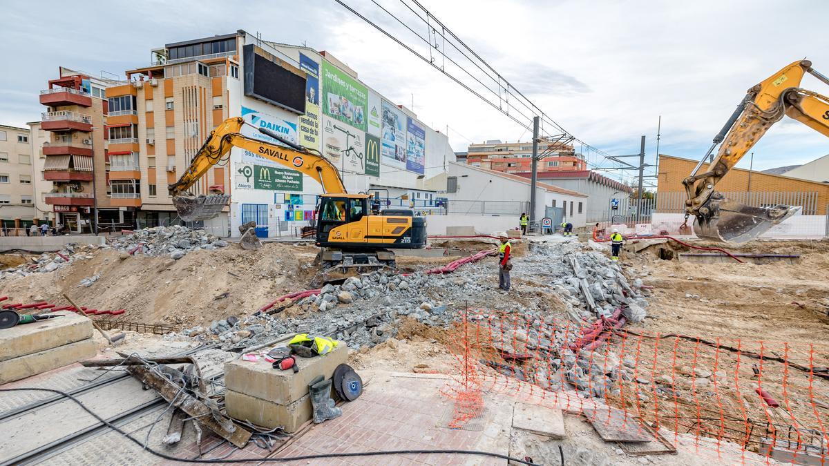 Adiós a un tramo de la vía del TRAM en Benidorm