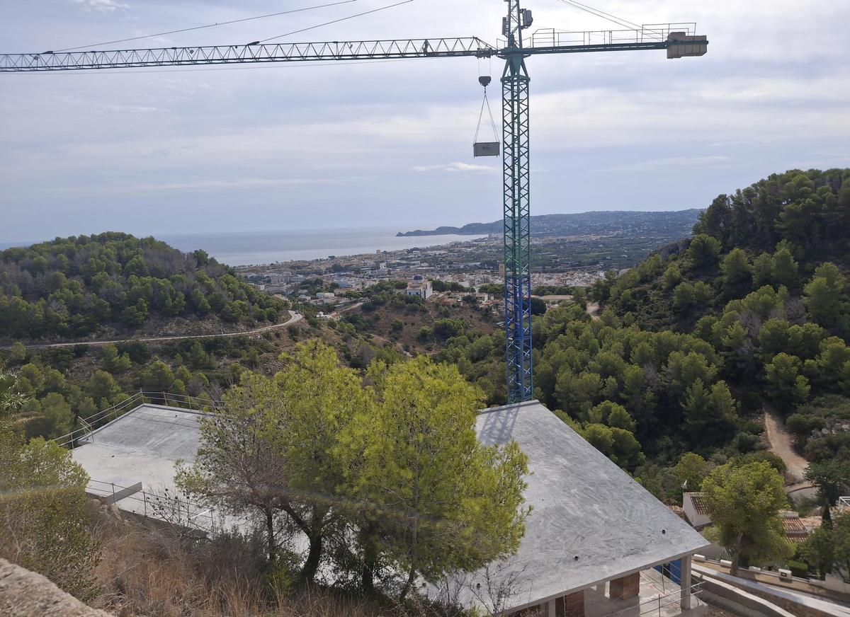 La panorámica desde la ladera que ahora vive el frenesí urbanísico