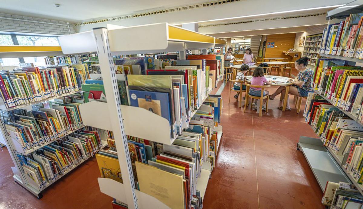 La biblioteca Benguerel es reforma per liderar en infantil i juvenil