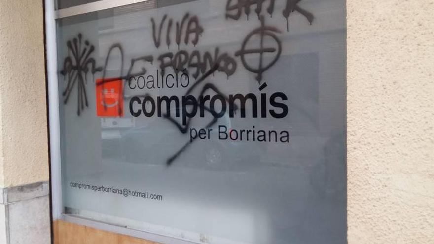 Compromís denuncia &quot;pintadas fascistas&quot; en su sede de Burriana