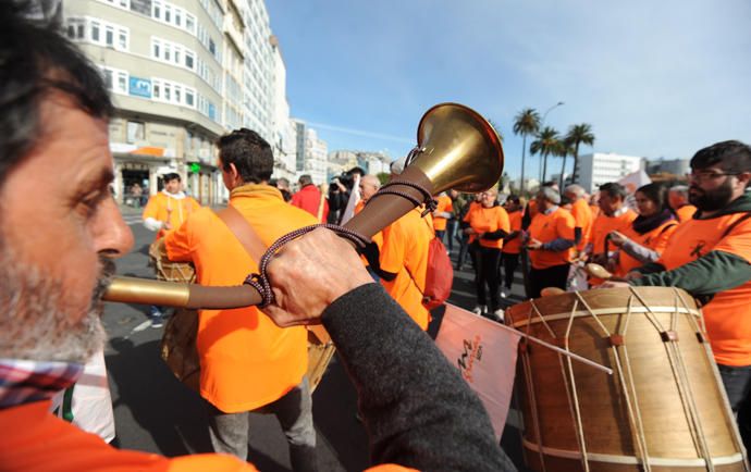 300 ganaderos y agricultores claman en A Coruña