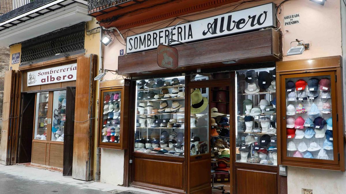 La sombrerería Albero, uno de los comercios más emblemáticos de València.