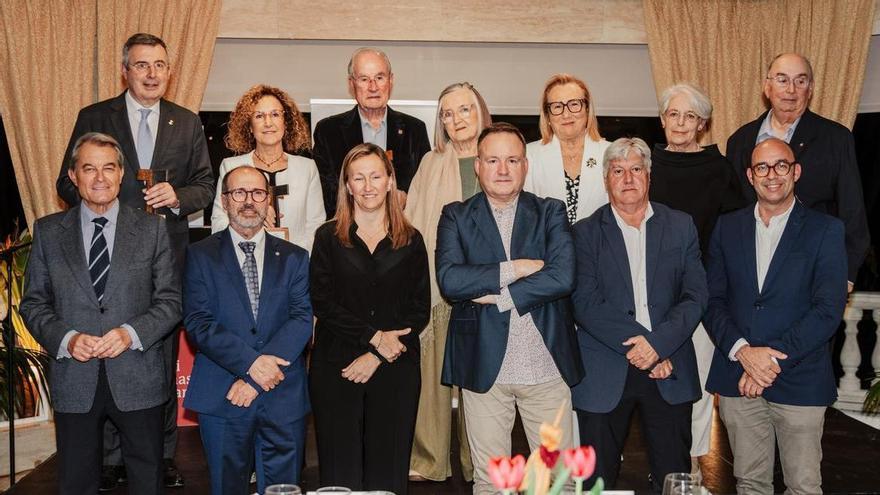 Josep Cassú i Carme Jordi, la família Casellas, Miquel Noguer i la DO Empordà reben els premis T de Turisme