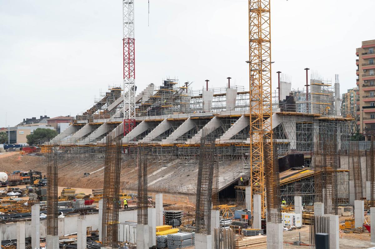 En imágenes | Así avanzan las obras en el estadio de fútbol de La Romareda