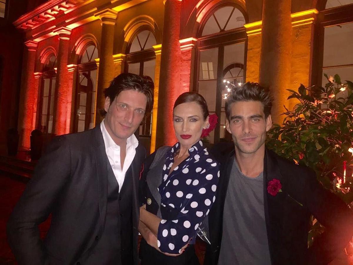 Luis Medina, Nieves Álvarez y Jon Kortajarena en la fiesta de Aquazzura y Nieves Álvarez