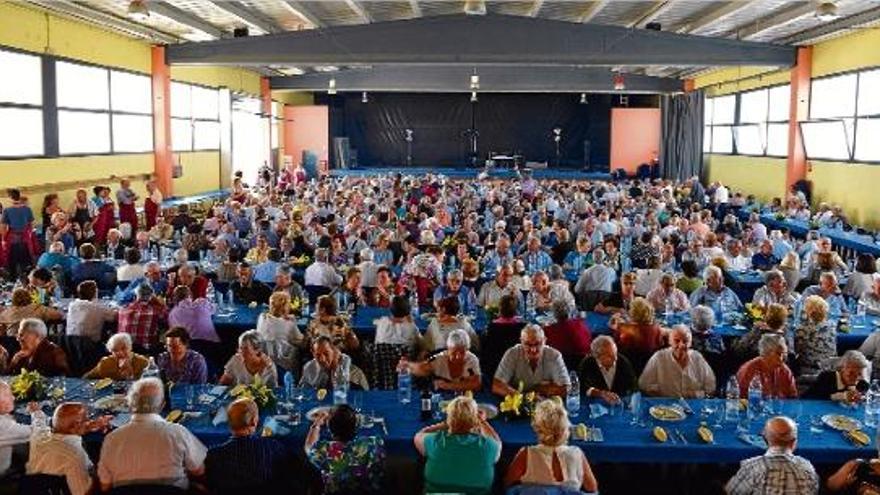 Els avis de Llagostera celebren la seva festa anual