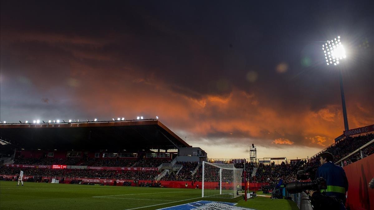 marcosl46735218 girona   27 01 2019   deportes   nubes de lluvia sobre monti200325162332