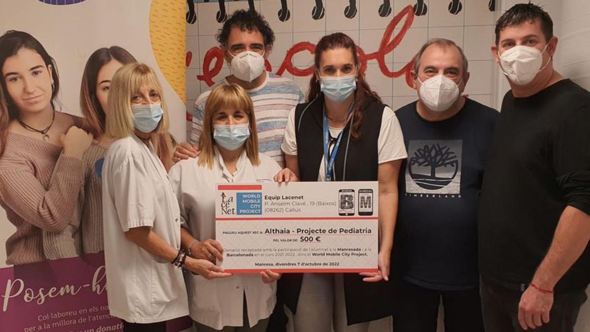 L’equip Lacenet lliura 500 euros a Althaia per al projecte de pediatria «Posem-hi el cor» | ARXIU PARTICULAR