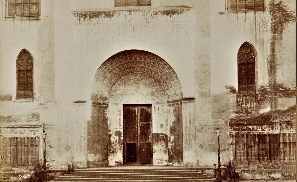  Imagen de la fachada antes del inicio de las obras de 1887.