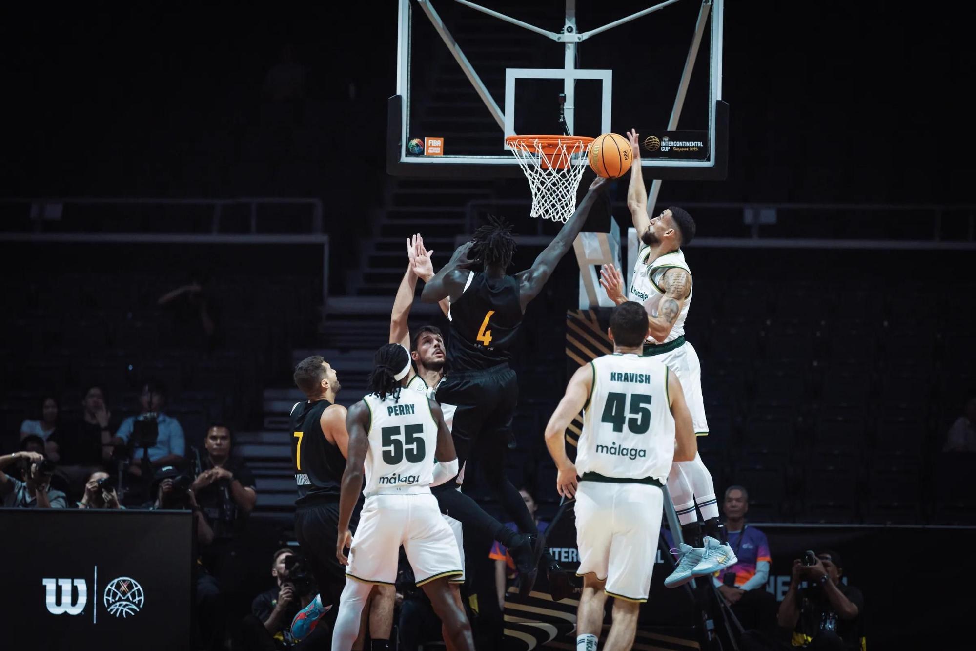 Copa Intercontinental de baloncesto: Al Ahli 61-73 Unicaja, en imágenes