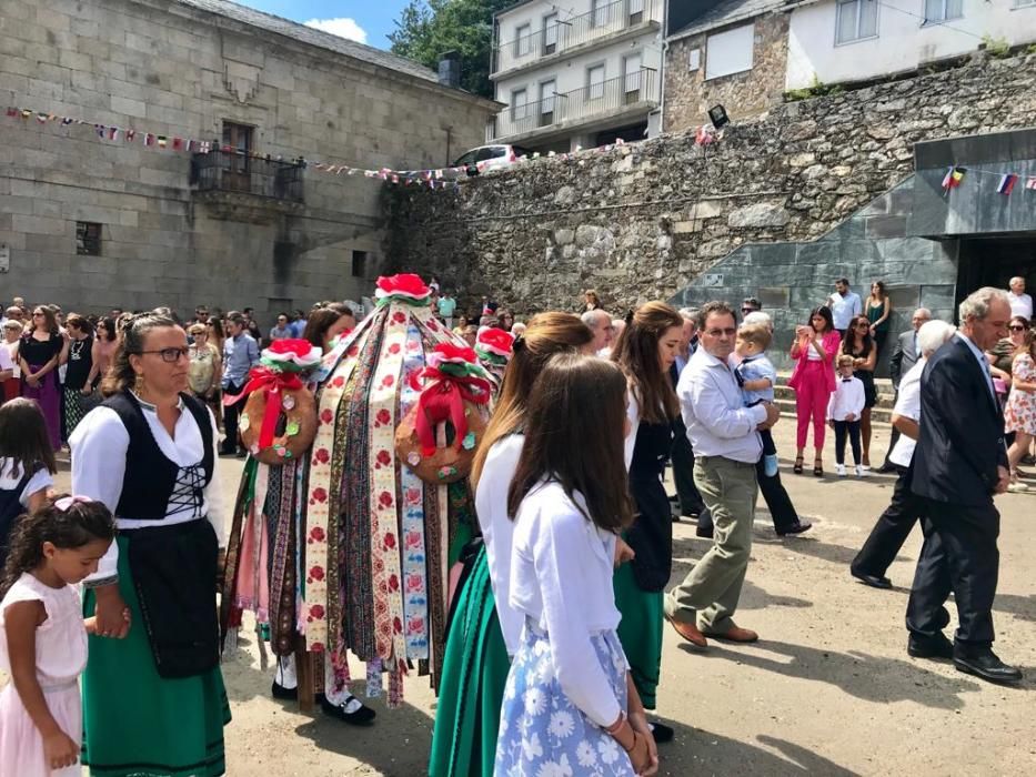 San Martín de Castañeda honra a la Virgen Peregrina