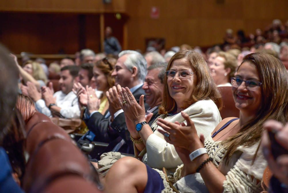 Los artesanos son homenajeados por el Cabildo