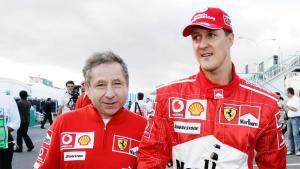 Jean Todt junto a Michael Schumacher durante un Gran Premio.