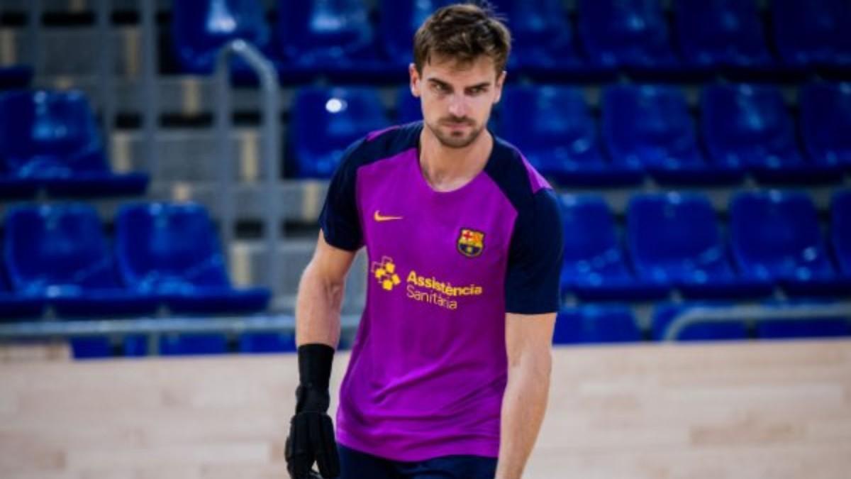 Marc Grau, entrenando con el Barça