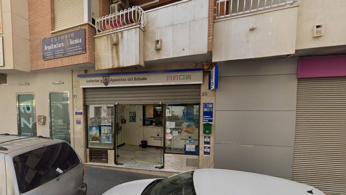Administración de Loterías número 2 de Vélez-Málaga, situada en el número 23 de la calle Alcalde J. Herrera