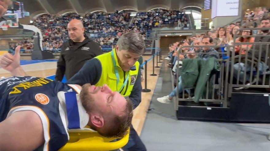 VÍDEO: Así fue el fatal golpé en el cuello que suifrió Calvin Hermanson