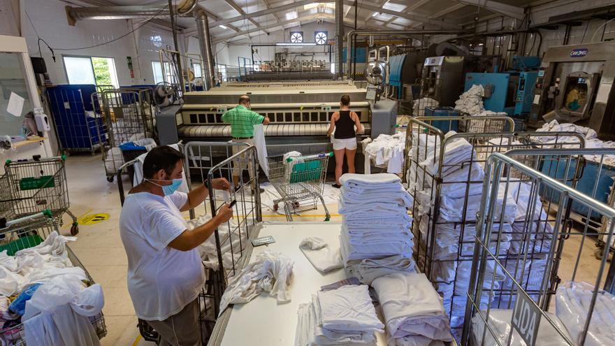 El Doble Amor suspende pagos en su lavandería industrial de Benidorm ahogado por la subida del precio de la energía
