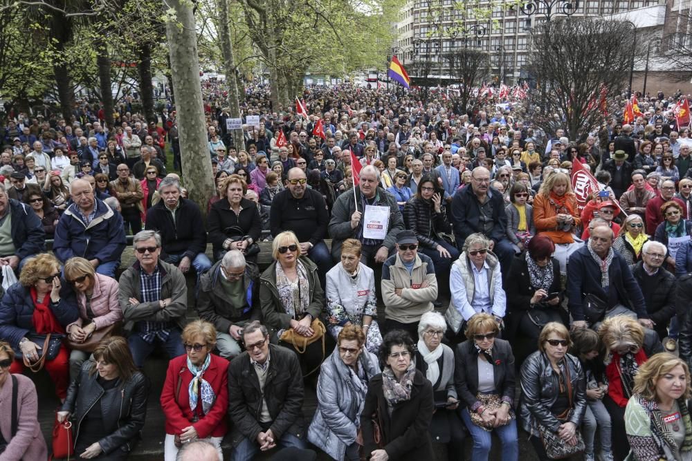 Protesta de pensionistas en Gijón