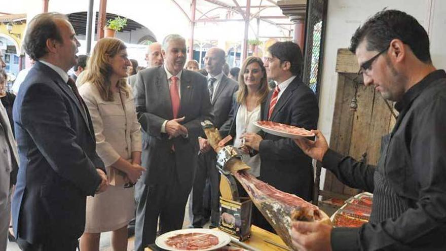 El salón del jamón incide en la comercialización y acoge reuniones con importadores