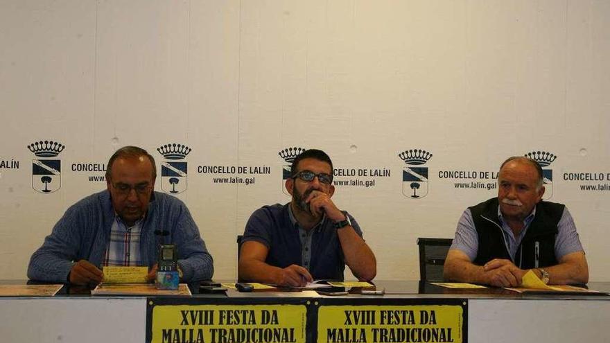 Manuel Blanco, Francisco Vilariño y Maximino Miguez durante la presentación. // Bernabé