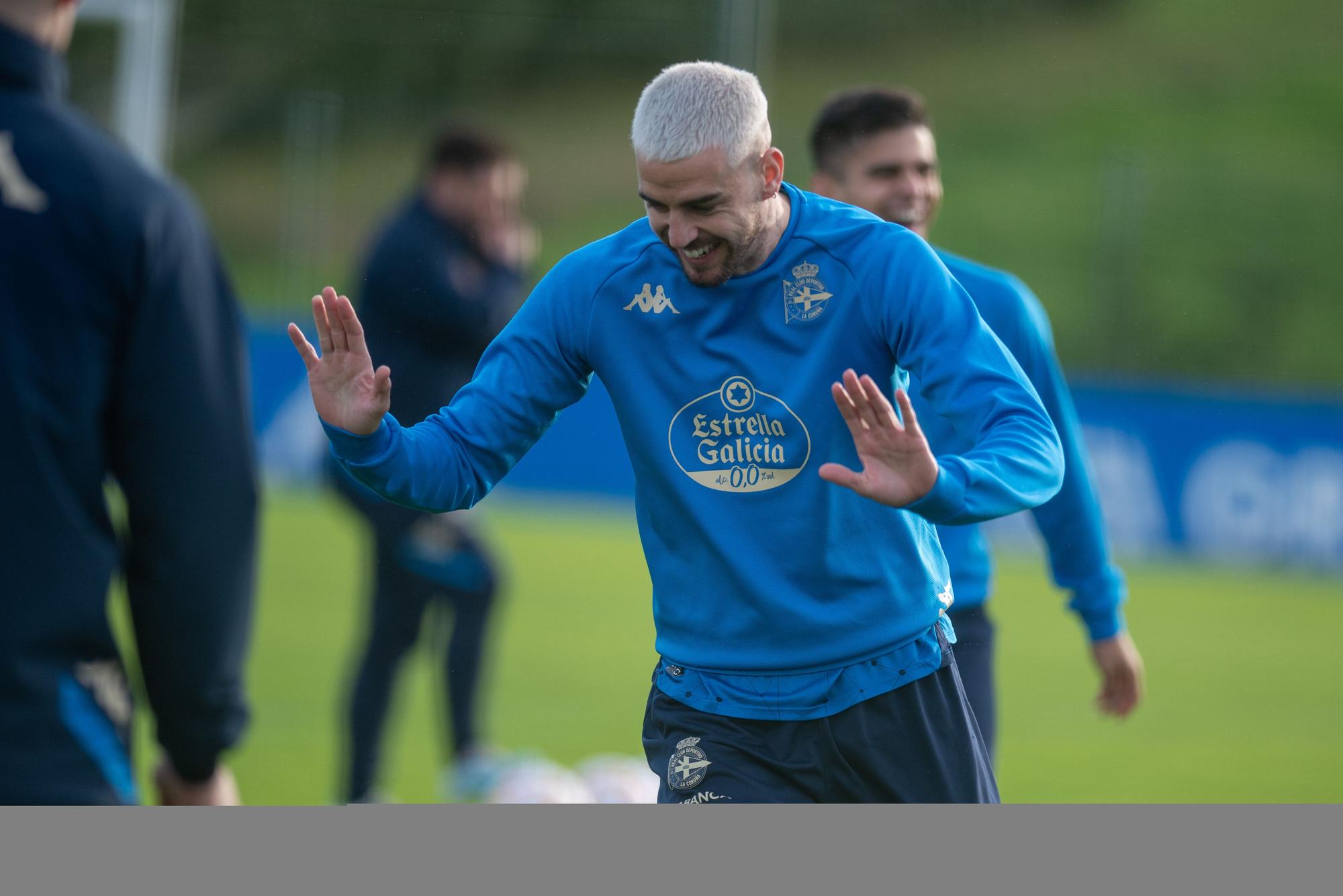 Deportivo: Óscar Cano rebaja la intensidad del entrenamiento