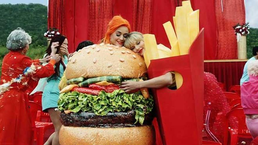 Taylor Swift y Katy Perry, amigas &#039;happy meal&#039;