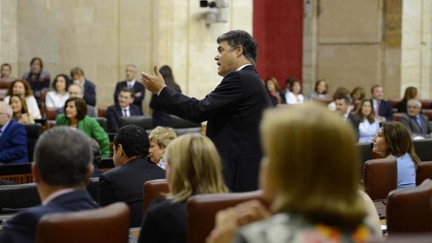 Bronca entre PSOE y PP por la nueva Mesa del Parlamento