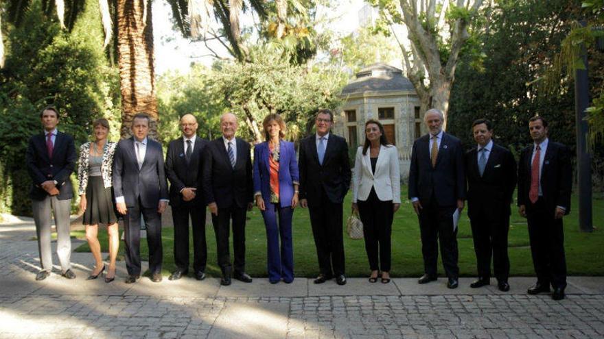 El alcalde y Cristina Garmendia, presidenta de Málaga Valley, entre otros, en el acto de ayer en Madrid.