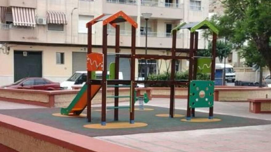 El PSOE critica la falta de seguridad de un parque