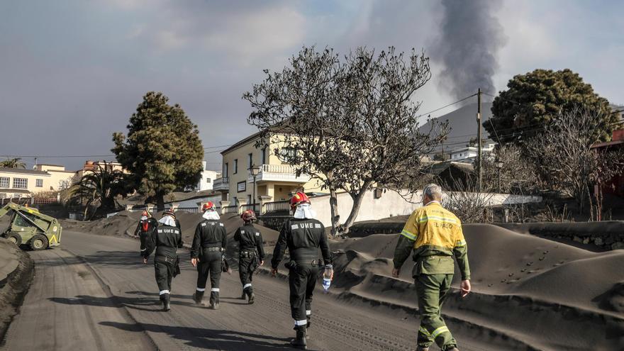 La calidad del aire en La Palma cancela vuelos y suspende clases