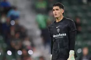 El 1x1 franjiverde del Elche-Real Sociedad: solo Oyarzabal empaña la exhibición de Dituro