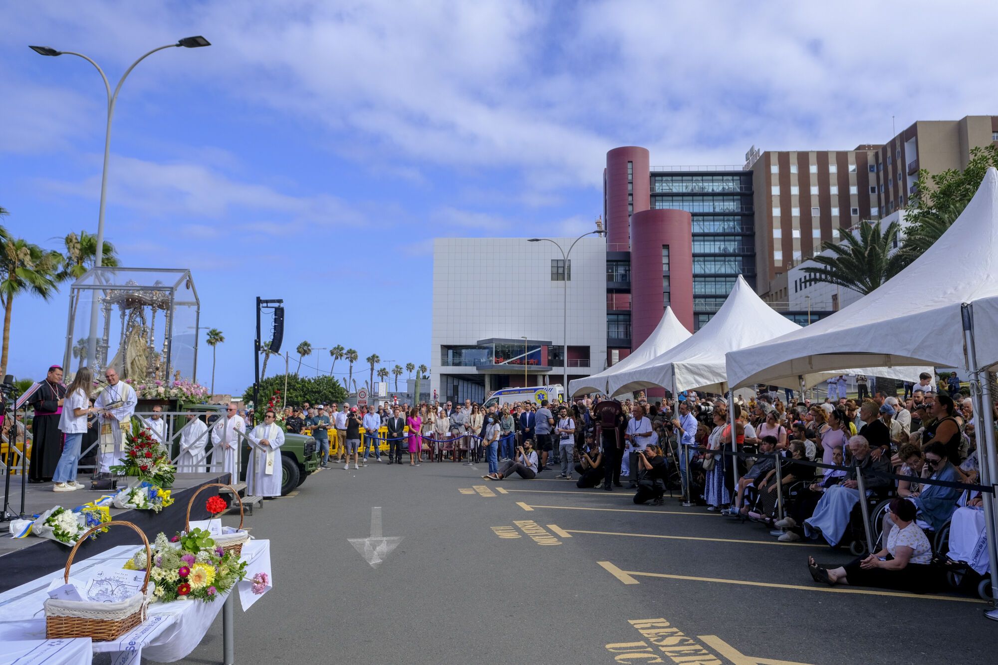 La Virgen del Pino del Materno a la Catedral