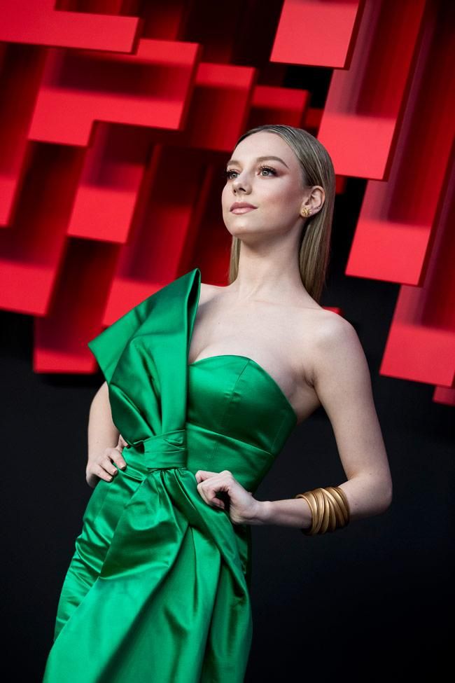 Ester Expósito y su look de invitada perfecta