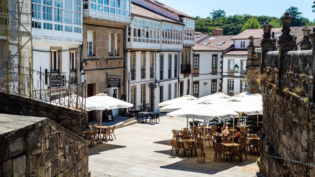 La calle de España considerada "la meca mundial de la gastronomía": tiene más de 80 restaurantes y tabernas en 150 metros