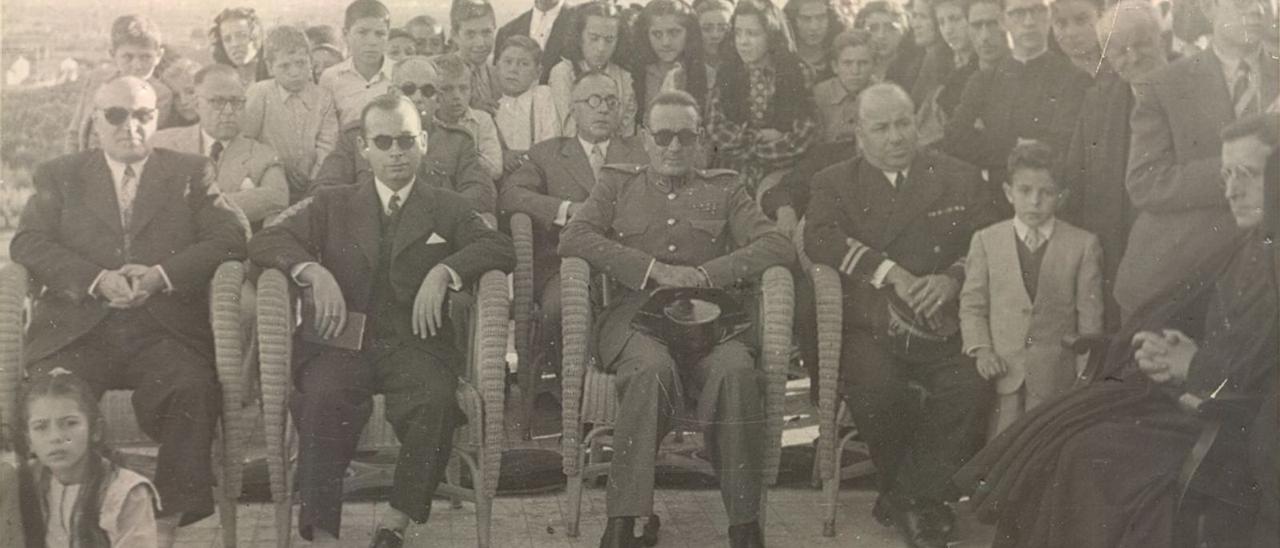 Inauguración de un congreso eucarístico en el Corazón de Jesús, en mayo de 1940.  | AHMG