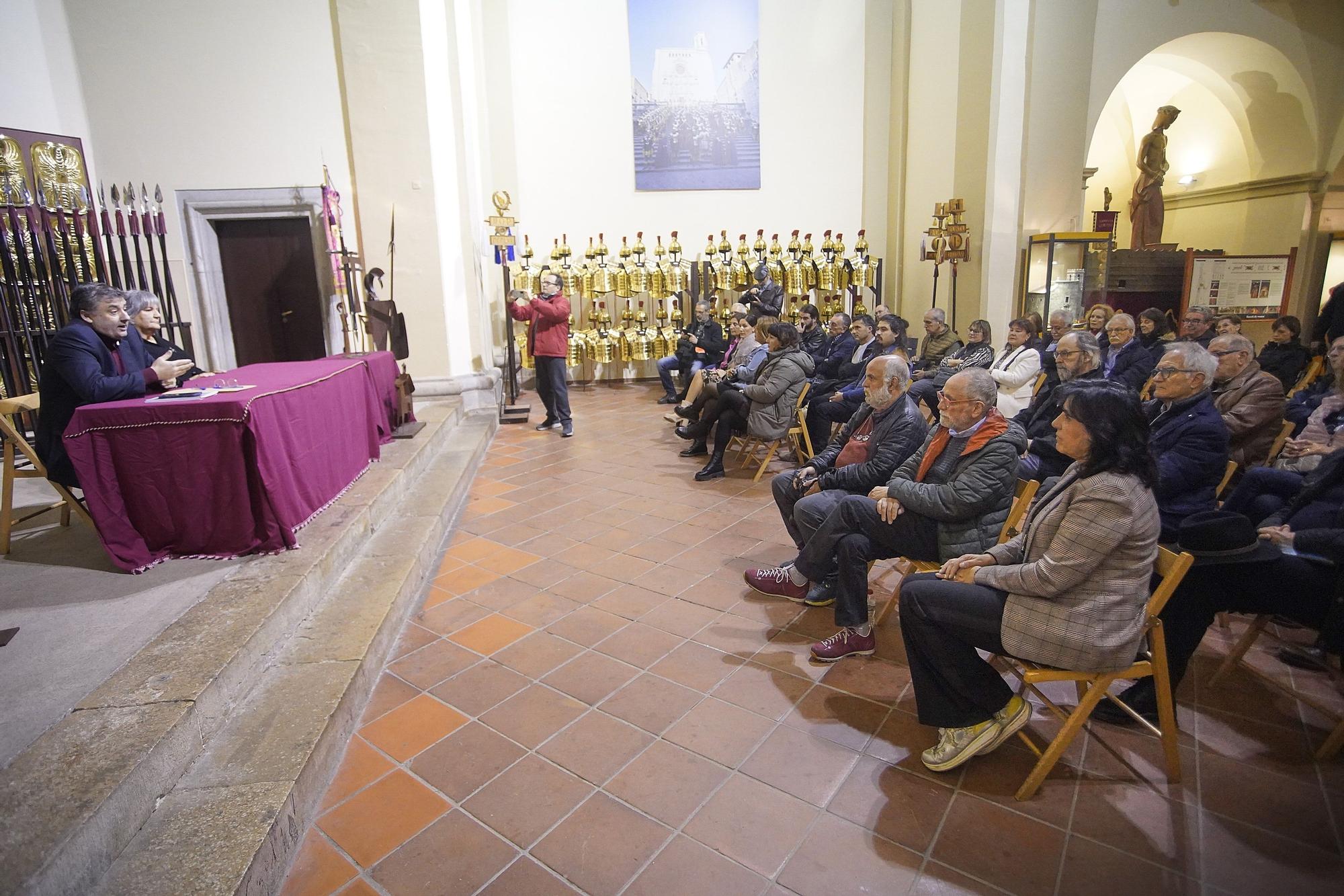 Els manaies de Girona reben noves escultures de Max Varés