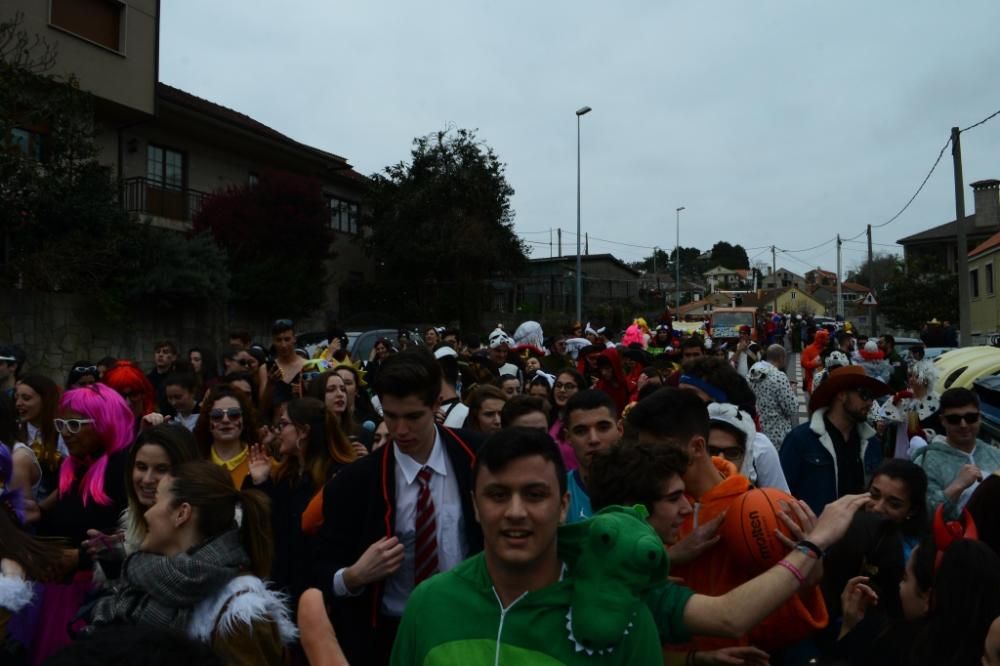 Aldán y Moaña celebran el final del Carnaval. // G. Núñez