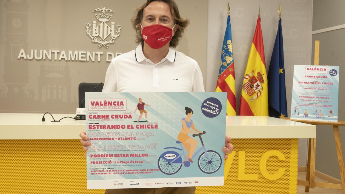 El concejal de Movilidad Sostenible en València, Giuseppe Grezzi, en la presentación de la Semana de la Movilidad.