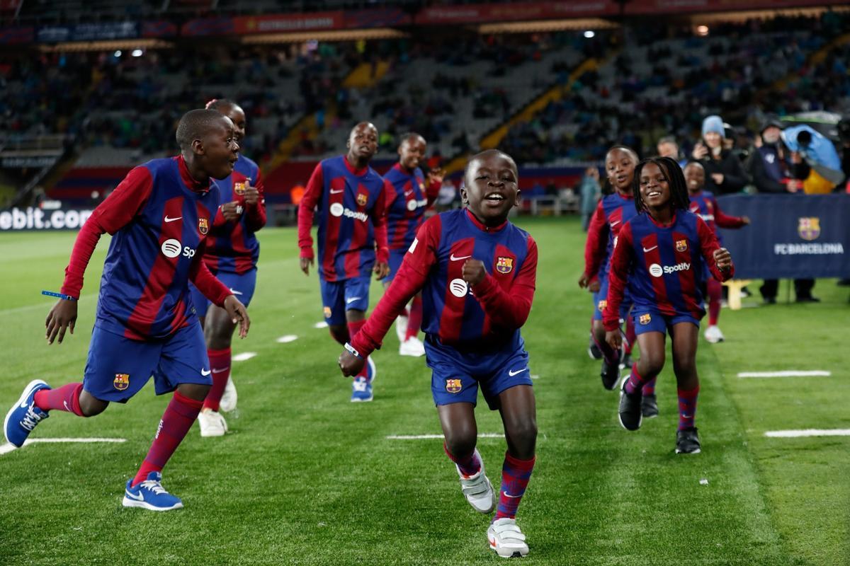 FC Barcelona - Valencia CF, el partido de la jornada 33 de LaLiga EA Sports, en imágenes.