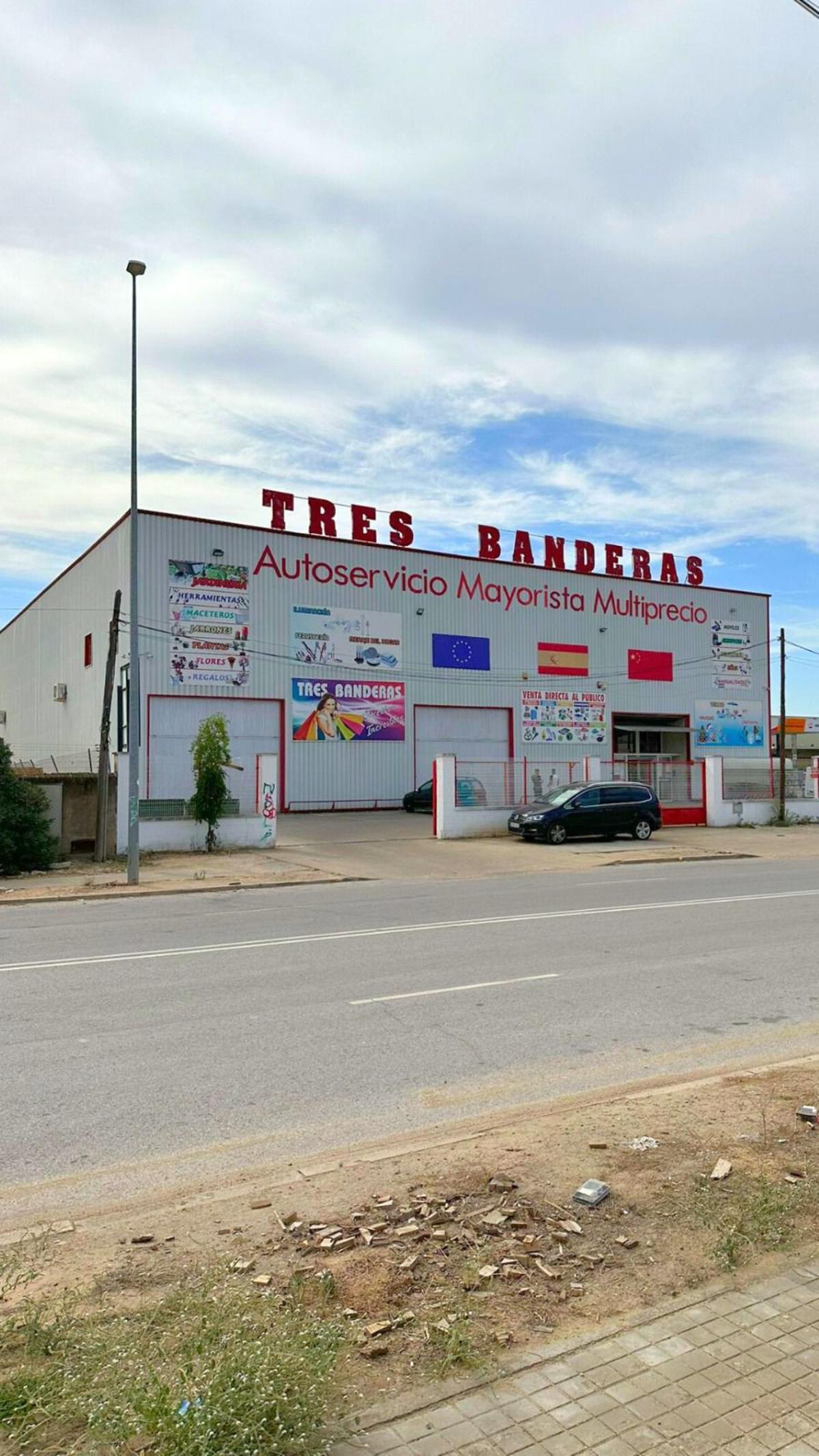 Establecimiento 'Tres Banderas' de Badajoz.