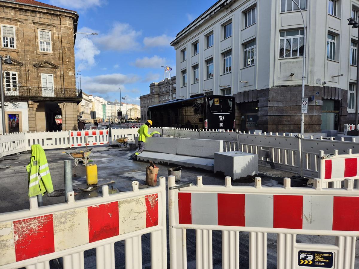 Bancos frente a la Subdelegación del Gobierno