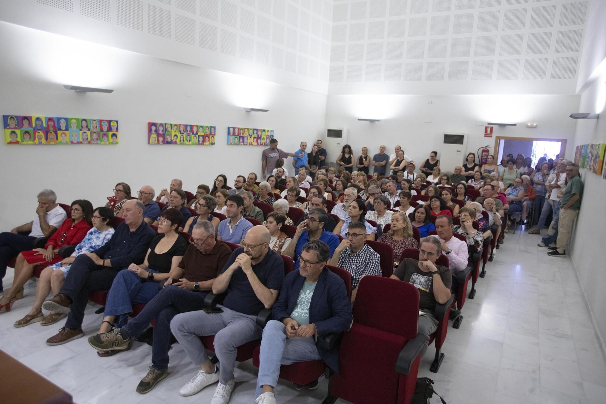 Todas las fotos de la toma de posesión de la nueva alcaldesa de Novetlé